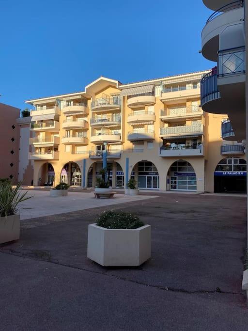 Port-Frejus, Le Paladien, Appartement 2 Pieces Climatise, Terrasse & Parking Buitenkant foto